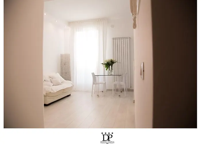 Donna Paola לינה וארוחת בוקר *